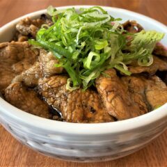 信玄の豚丼が超美味しい～(^O^)／