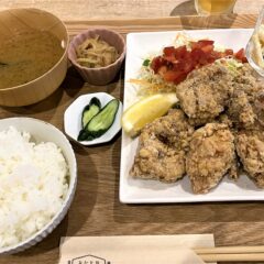 カフェのような定食屋「みなとやキッチン」