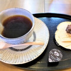 本業は自動車整備業「Cafe 無何有」