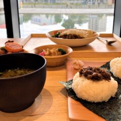 Wでお得！ヤンマーミュージアム「おむすびプレート」