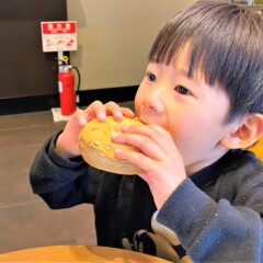 スタバの新作でカフェタイム