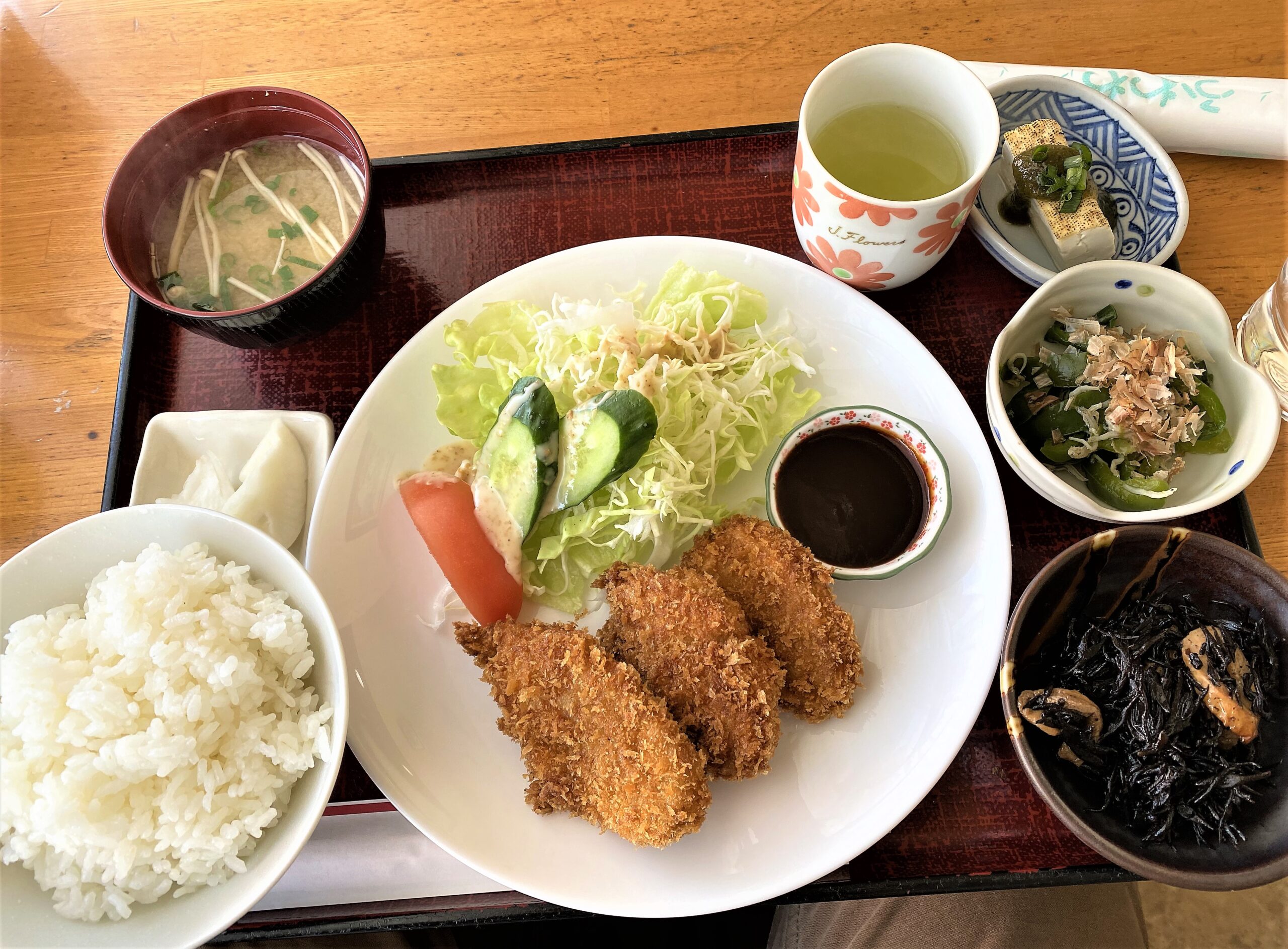 これぞ昭和の老舗の喫茶店「ポケット」 | うどん馳走 山石土平(やまい