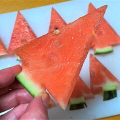 東京スカイツリーならぬ「金沢スイカツリー」(≧▽≦)