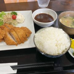 メニュー豊富でボリューム満点！「ごはん処 匠家」