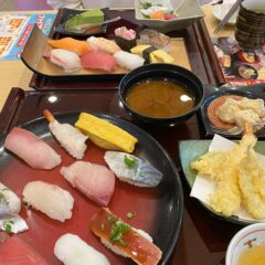 名物 海座の昼すし「すし定食 海座満喫10貫」