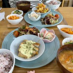 元給食のおばちゃんが作るヘルシーご飯！「つむぎカフェ」