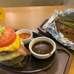 ココス史上最多！９層の「トリプルマウンテンハンバーグ」