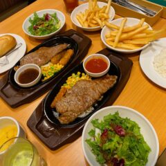 ガストの「サーロインステーキセット」＆「焼きたてりんごパイ」