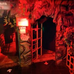 倉敷美観地区「桃太郎博物館」で、鬼ヶ島の洞窟体験！