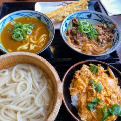 丸亀製麺の「焼きたて肉うどん」＆新登場「うどーなつチョコ味」