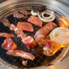 サラダもご飯も食べ放題！「焼肉でん」のランチメニュー！