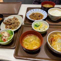 すき家の新メニュー！「チーズナポリタン牛丼」