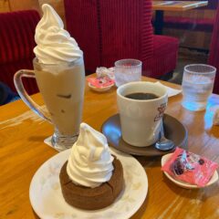 コメダ珈琲でカフェタイム！「クリームオーレ」と「クロネージュ」
