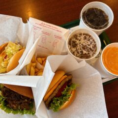 アルプラの「モスバーガー」で、孫ちゃん達と待ち合わせ