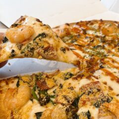 「焼きたてドミノ・ピザ」＆「３月限定うどん」