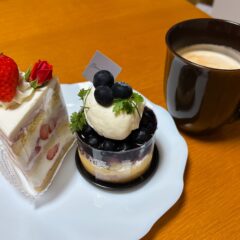 ゴージャスな誕生日ケーキ♪「Ichigo ichiE」