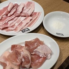 牛角とハッピーターンのコラボ！「ハッピーターン味の焼肉」