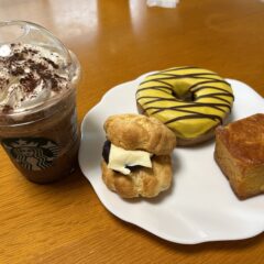 スタバの夏の新作！「桃のフラペチーノ」＆「レモンのケーキ」